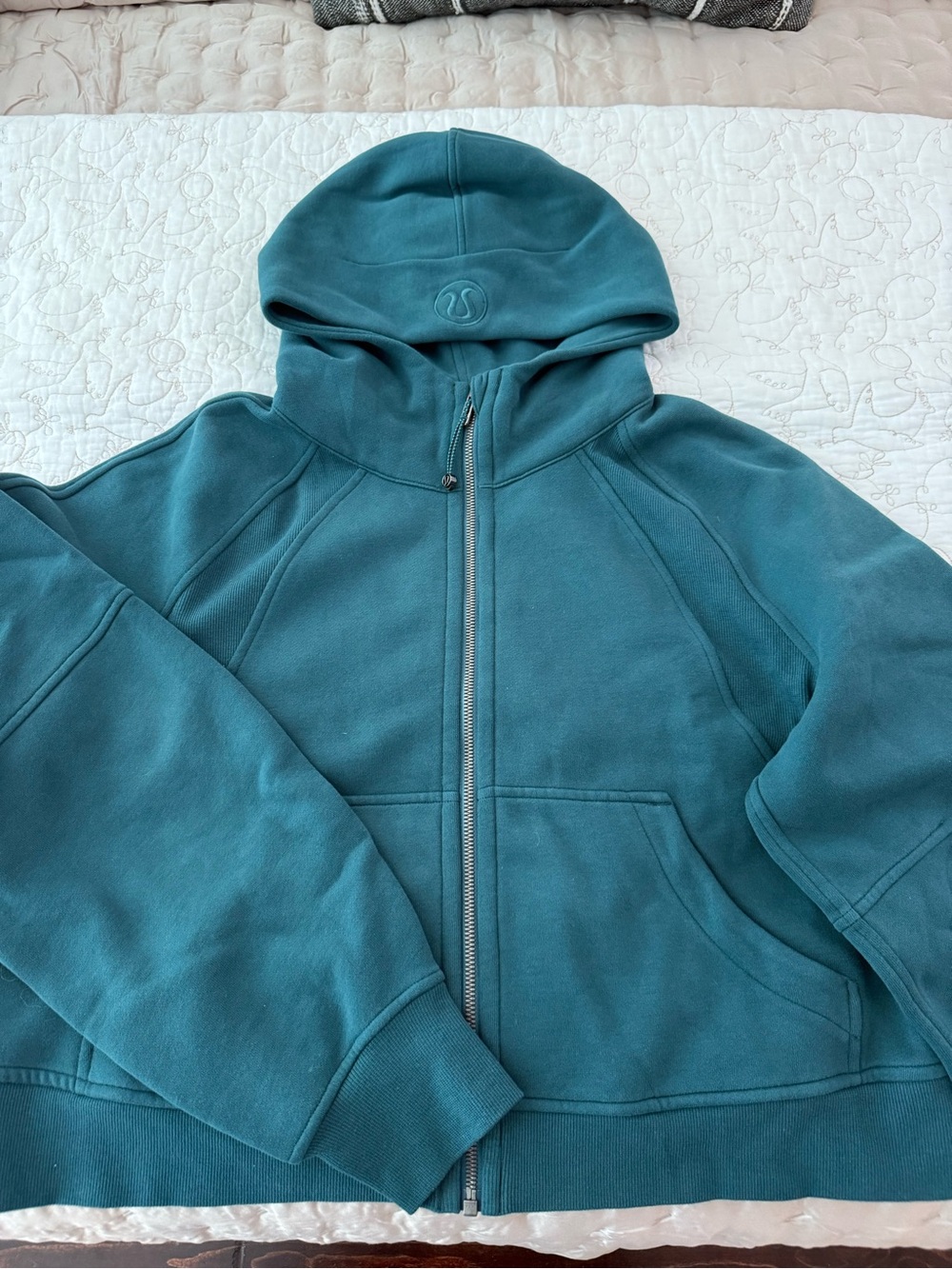 EUC Lululemon Scuba Full-Zip Hoodie M/L Jasper Green